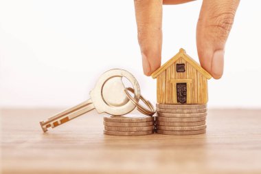 Yakın el para coi istifleme ev modeli yer koyarak