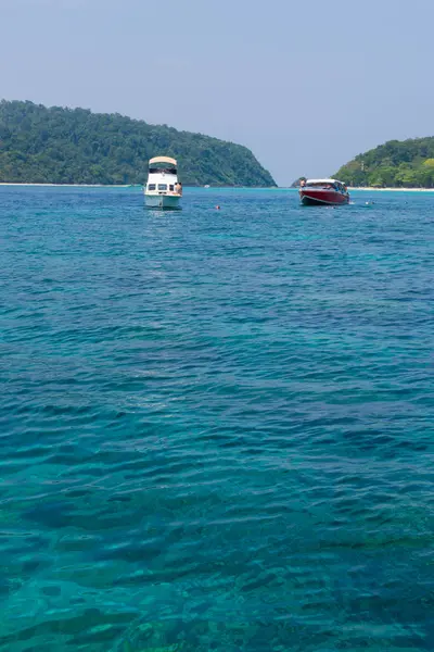 Uma Bela Cena Água Mar Seu Ambiente Rok Krabi Tailândia — Fotografia de Stock