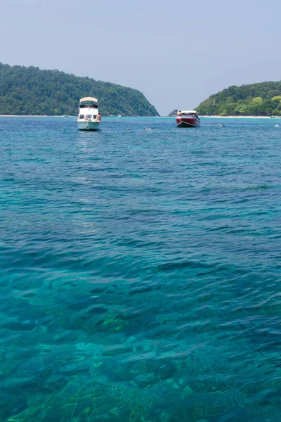 Uma Bela Cena Água Mar Seu Ambiente Rok Krabi Tailândia — Fotografia de Stock