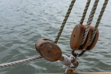 Knot rope at a yacht marina/