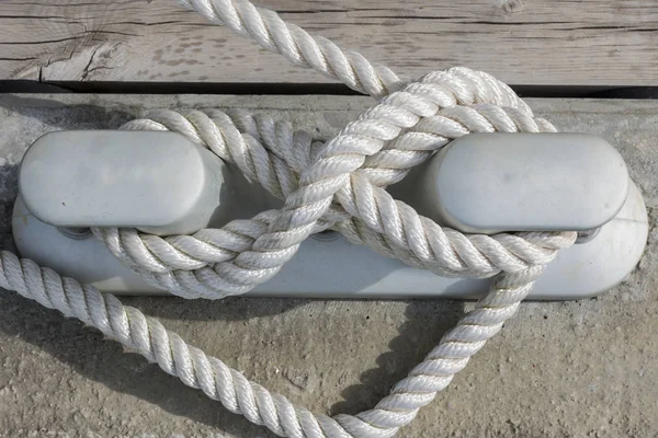 Верёвка Яхтенной Пристани — стоковое фото