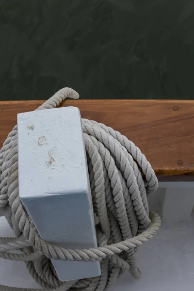 Верёвка Яхтенной Пристани — стоковое фото
