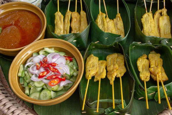 Makanan Jalanan Satay Dibuat Dengan Daging Babi Atau Ayam Atau — Stok Foto