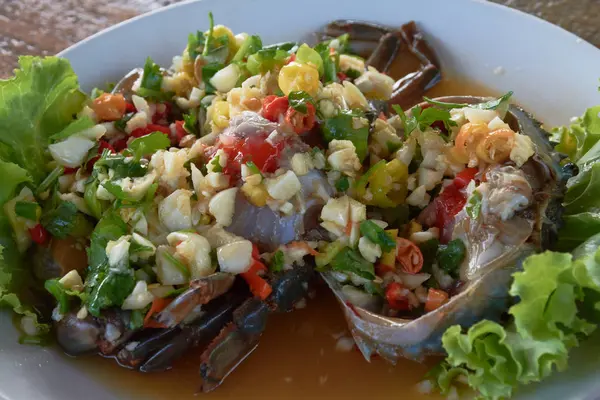 โคลนด บในซอสปลาและส ตรอาหารไทยซอสเผ อปป — ภาพถ่ายสต็อก