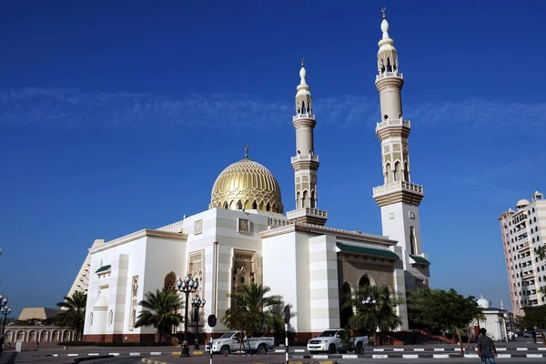 Шарджа Оаэ Февраля 2020 Года Большая Красивая Мечеть Центре Шарджи — стоковое фото