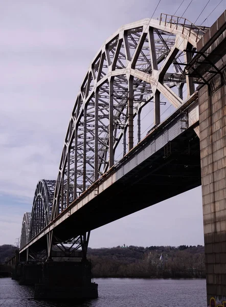 Kiev Ucrânia Março 2020 Ponte Ferroviária Sobre Rio Dnieper — Fotografia de Stock