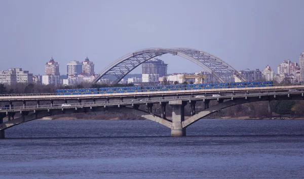 Kiev Ucrânia Março 2020 Ponte Metro Cidade Kiev Ucrânia — Fotografia de Stock