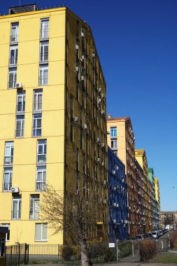 Kiev, Ukrayna 18 Mart 2020: Kiev kentinde yeni binalar ve konut blokları inşa edildi