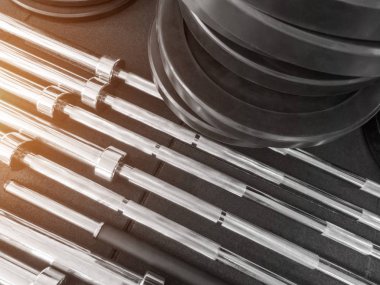 Spor salonunda katta sökülüp halter