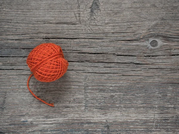 Orange Wool Yarn Tangle Wooden Background Flat Lay Top View — Stock Photo, Image