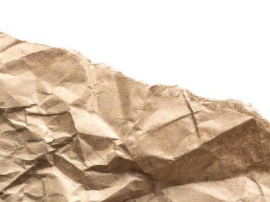 Kahverengi, beyaz arka planda yırtık el işi kağıt. Eski doku eko atık geri dönüşüm kavramı