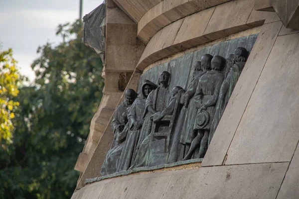 Escultura histórica y arquitectura de Barcelona, España 2019 — Foto de Stock