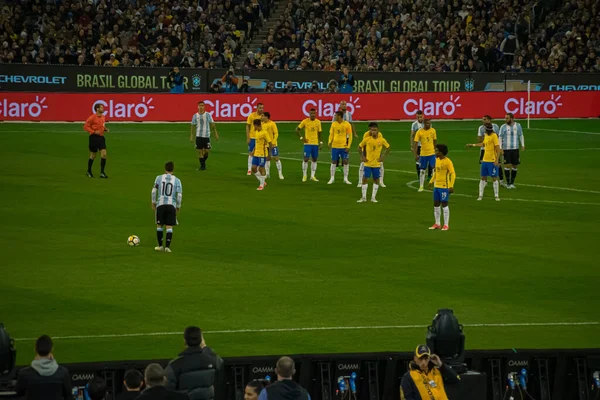 Lionel messi en Selección Argentina vs Brasil en un partido amistoso, Melbourne, Australia 2018 — Foto de Stock