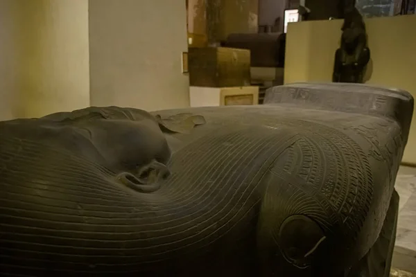 Sarcófago de arquitectura y escultura del Museo Egipcio, Interior. El Cairo, Egipto 2018 —  Fotos de Stock