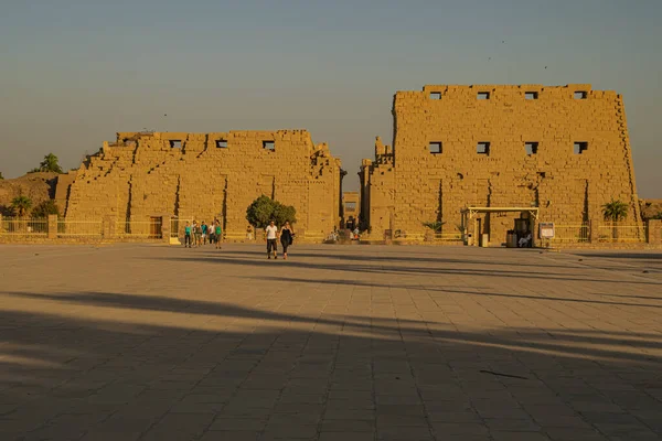 Történelmi úticél, építészet és szobrászat Luxor Karnak, Egyiptom 2018 — Stock Fotó