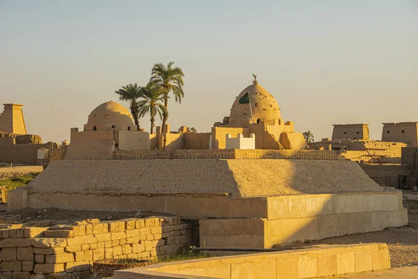 Tarihsel hedef, mimari ve heykel Luxor Karnak, Mısır 2018