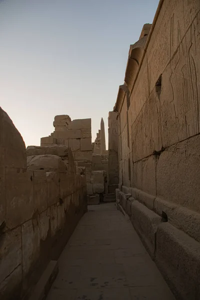 エジプトのルクソール・カルナックからの歴史的な目的地、建築、彫刻2018 — ストック写真