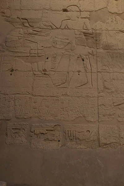 埃及卢克索 · 卡尔纳克的历史目的地、建筑和雕塑 — 图库照片