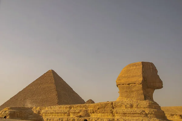 Vista panoramica dal deserto di Giza, Architettura e luogo storico dall'Egitto, El Cairo 2018 — Foto Stock