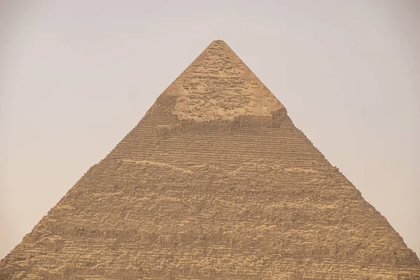 Panoramablick von der Wüste Gizeh, Architektur und historischer Ort aus Ägypten, El Cairo 2018 — Stockfoto