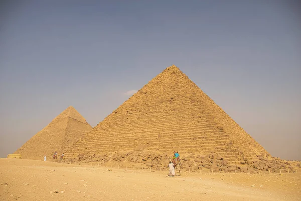 Giza Çölü 'nden panoramik manzara, Mısır' dan mimari ve tarihi yer, El Kahire 2018 — Stok fotoğraf