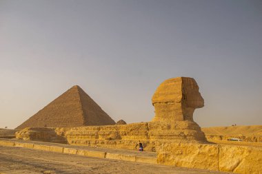 Giza Çölü 'nden panoramik manzara, Mısır' dan mimari ve tarihi yer, El Kahire 2018