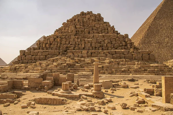 Panoramautsikt från Giza Desert, Arkitektur och historisk plats från Egypten, El Kairo 2018 — Stockfoto