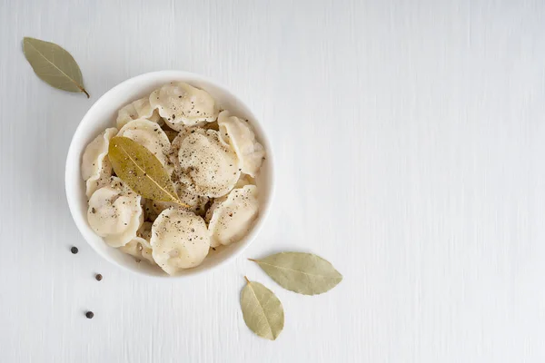 Von Oben Sieht Man Pelmeni Oder Russische Knödel Aus Hackfleischfüllung — Stockfoto