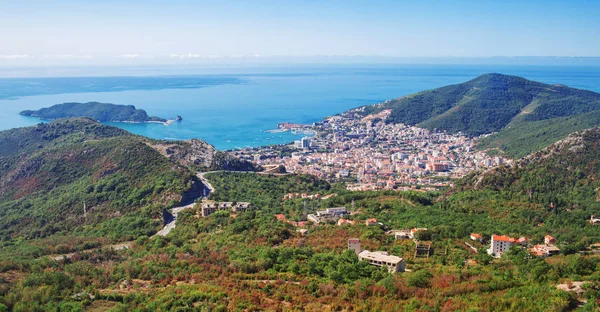 Buva A sahil şehir Karadağ, Avrupa Yaz aylarında manzaralı panoramik