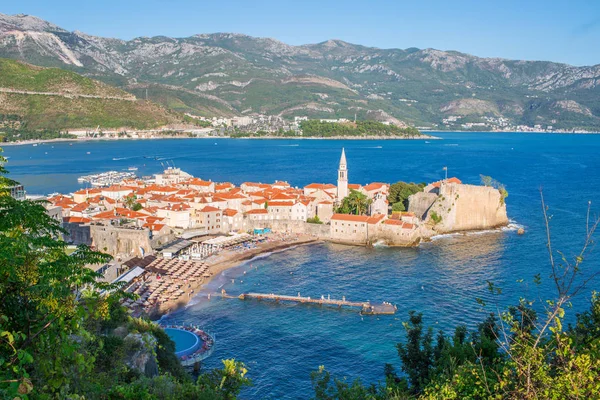 Adriyatik Denizi popüler turizm Karadağ Doğu Avrupa'da Budva A Karadağ Ortaçağ şehir Venedik surlarının Panoraması