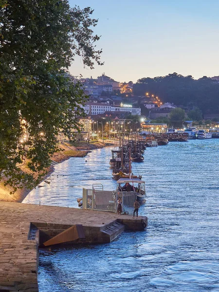 Porto Portugal Agosto 2020 Barcos Rabelo Tradicionais Águas Calmas Porto — Fotografia de Stock