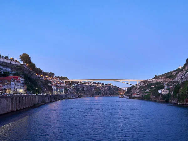 Porto Portugal Agosto 2020 Porto Portugal Rio Duoro Ponte Noite — Fotografia de Stock