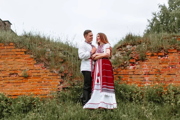 Reconstructie Van Traditionele Russische Jurken Natuurliefhebbers — Stockfoto