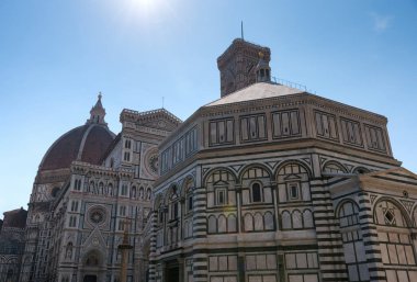Cattedrale di Santa Maria del Fiore (Çiçekli Aziz Mary Katedrali) İtalya 'nın Toskana eyaletinin Floransa kentinde bulunan bir kilisedir. Bazilika, İtalya 'nın en büyük kiliselerinden biri olan UNESCO Dünya Mirası Alanı' dır.