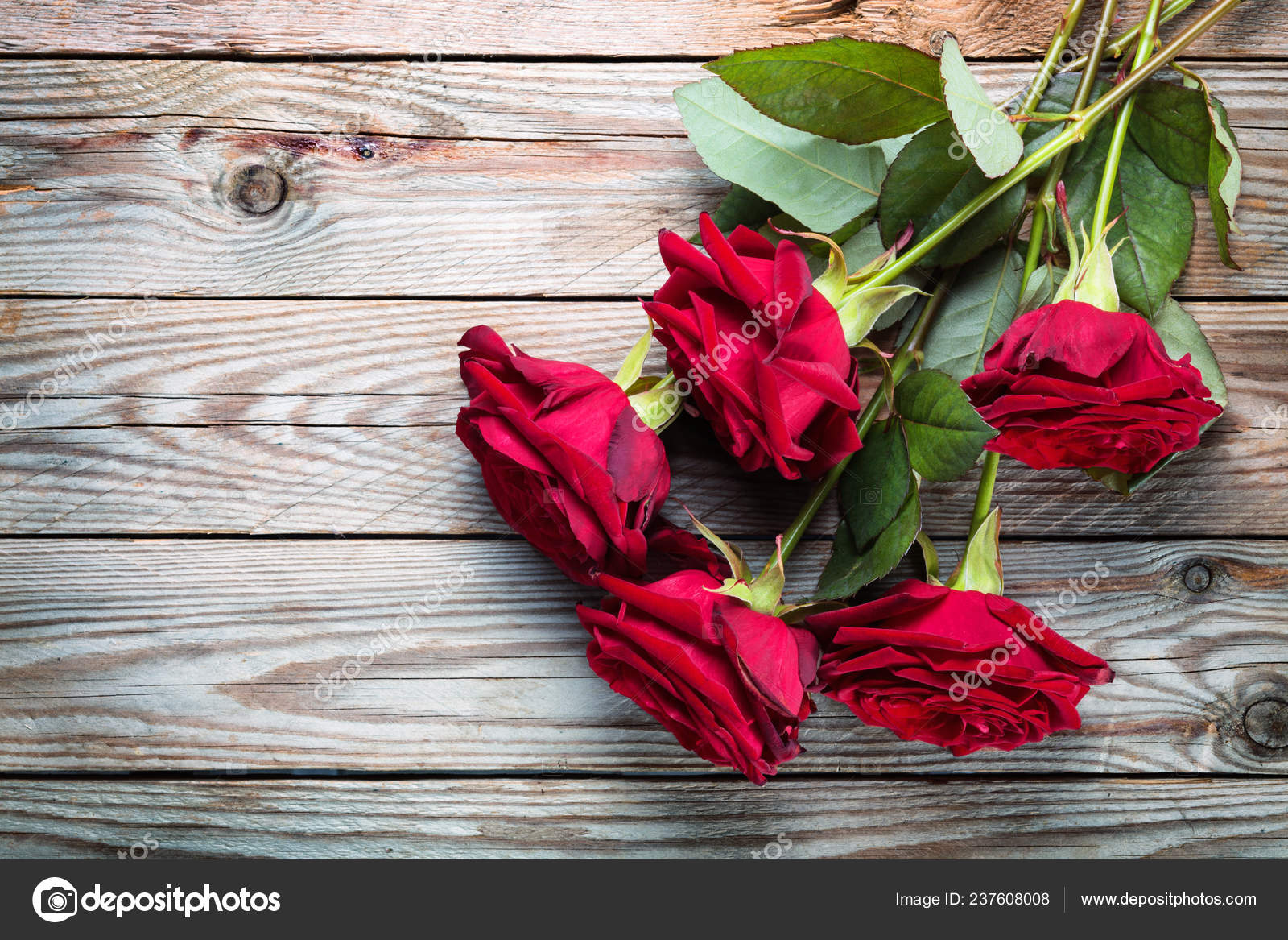 Bouquet Red Roses Wooden Rustic Background Stock Photo by ©Vitaina 237608008
