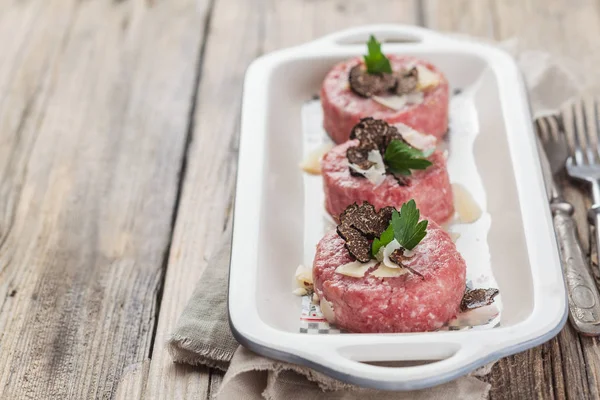 lezzetli biftek tartar 