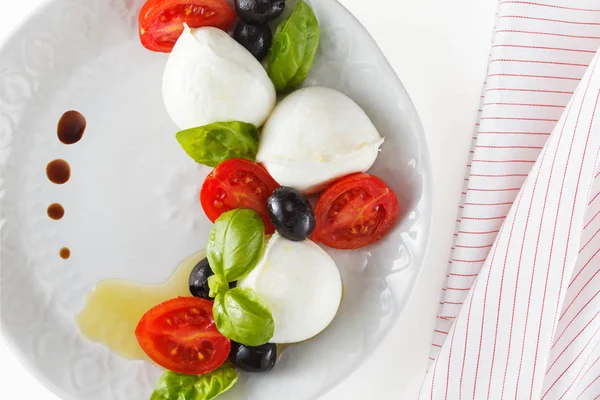 Salad with Italian mozzarella. Caprese. — Stock Photo, Image