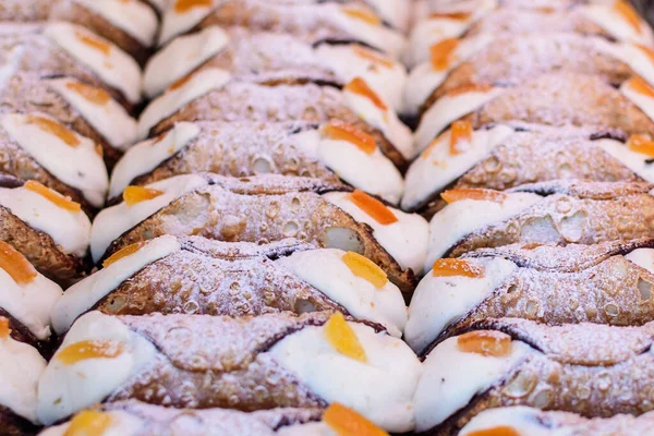 Gruppe Frisch Gekochter Cannoli Oder Cannoli Siciliani Traditionelles Sizilianisches Gebäck — Stockfoto