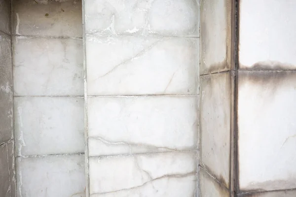 Mermer kiremitler dikişsiz duvar desenli arkaplan.