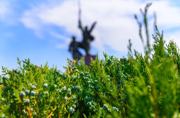 Sivastopol'deki asker ve denizci anıtı. 23 Şubat, 9 Mayıs Zafer Bayramı, 22 Haziran