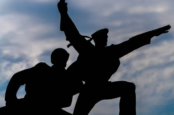 Pomnik żołnierza i żeglarz w Sewastopolu. 23 lutego, 9 maja, dzień zwycięstwa, 22 czerwca — Zdjęcie stockowe