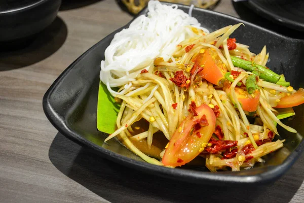 Känd Och Populär Thailändsk Street Food Grön Papaya Kryddig Sallad — Stockfoto