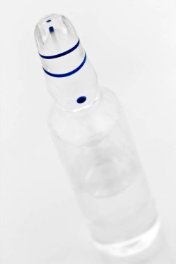 Hafif arkaplanda ampul