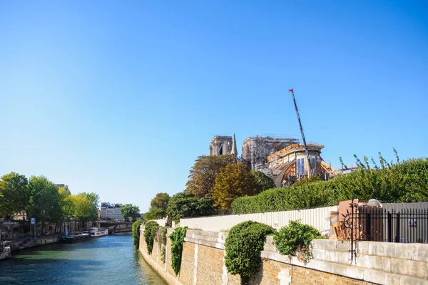 Notre Paris Ricostruisce Con Impalcatura Dopo Incendio Del 2019 — Foto Stock