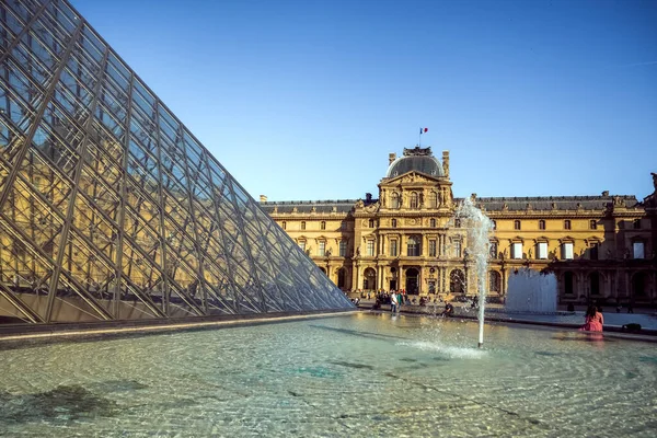 Parigi Francia 2009 Museo Del Louvre Parigi Edifici Piramidali Del — Foto Stock