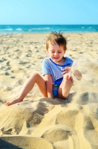 Joyful Boy Plays Sand Sea — Stock Photo, Image
