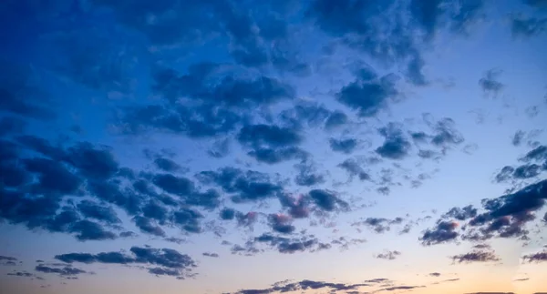 Natürlicher Hintergrund Des Schönen Sonnenuntergangs Himmel Mit Wolken — Stockfoto