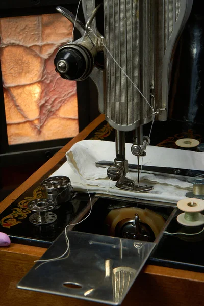 Швейная Машина Детали Темном Фоне — стоковое фото