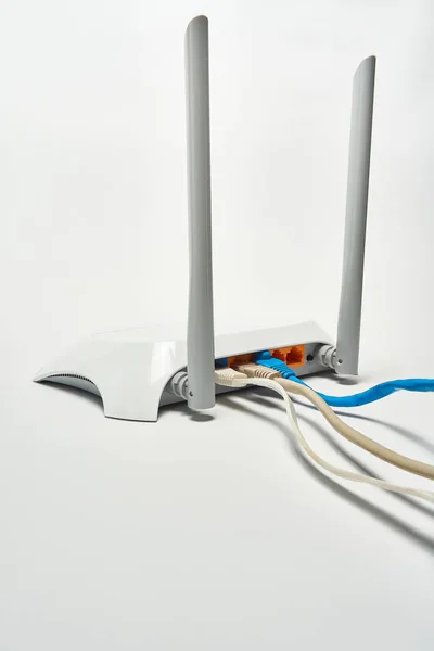 Network Cable Connects Wireless Router Router Internet Global Network — Stock Photo, Image