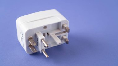 Evrensel uluslararası seyahat AC güç prizi adaptörü AU UK US EU. Evrensel çoklu soket. Çift USB Portu.